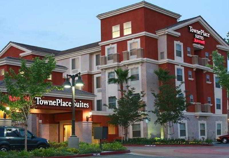 Towneplace Suites By Marriott Ontario Airport Ранчо-Кукамонга Экстерьер фото